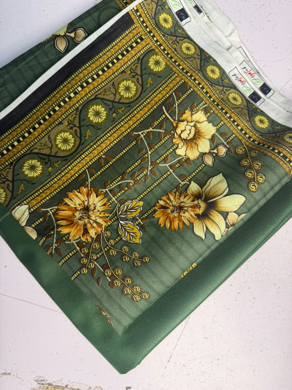 Lawn 90/70 2p Suit Allover 9018