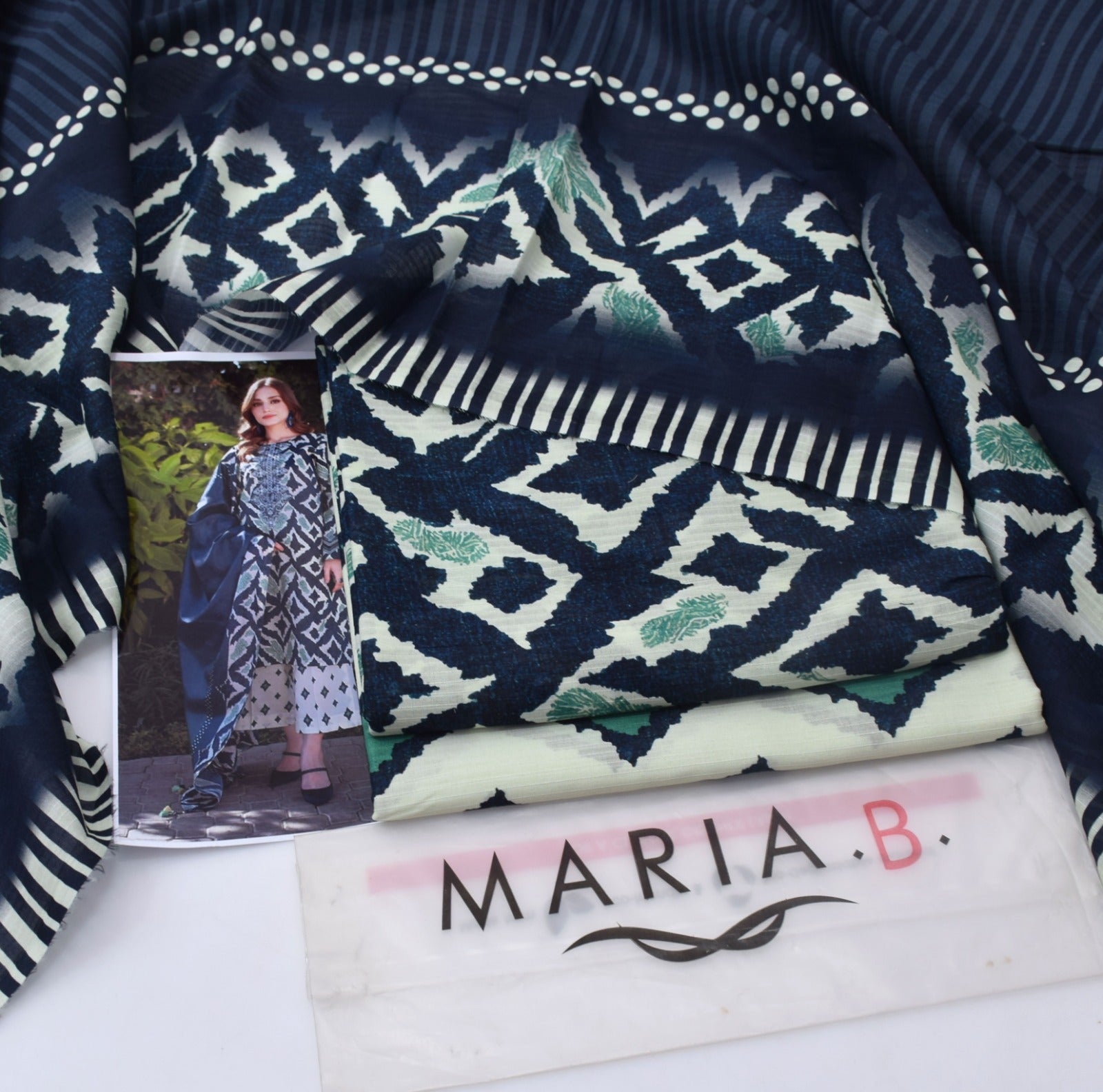 Baroque 3pc Bana Dora Lawn Allover Shirt Trouser with digital dupatta 9572